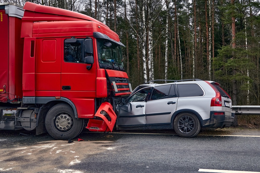 10 Urgent Reasons You Need a Truck Crash Attorney Now